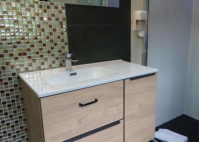 Casa Obregon Cabarceno 3000 *