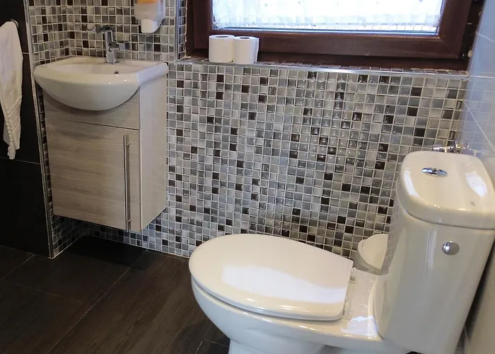 Casa Obregon Cabarceno 3000 * Lusa